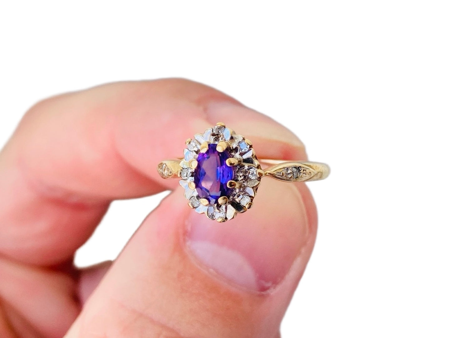 9ct Gold Amethyst & Diamond Ring