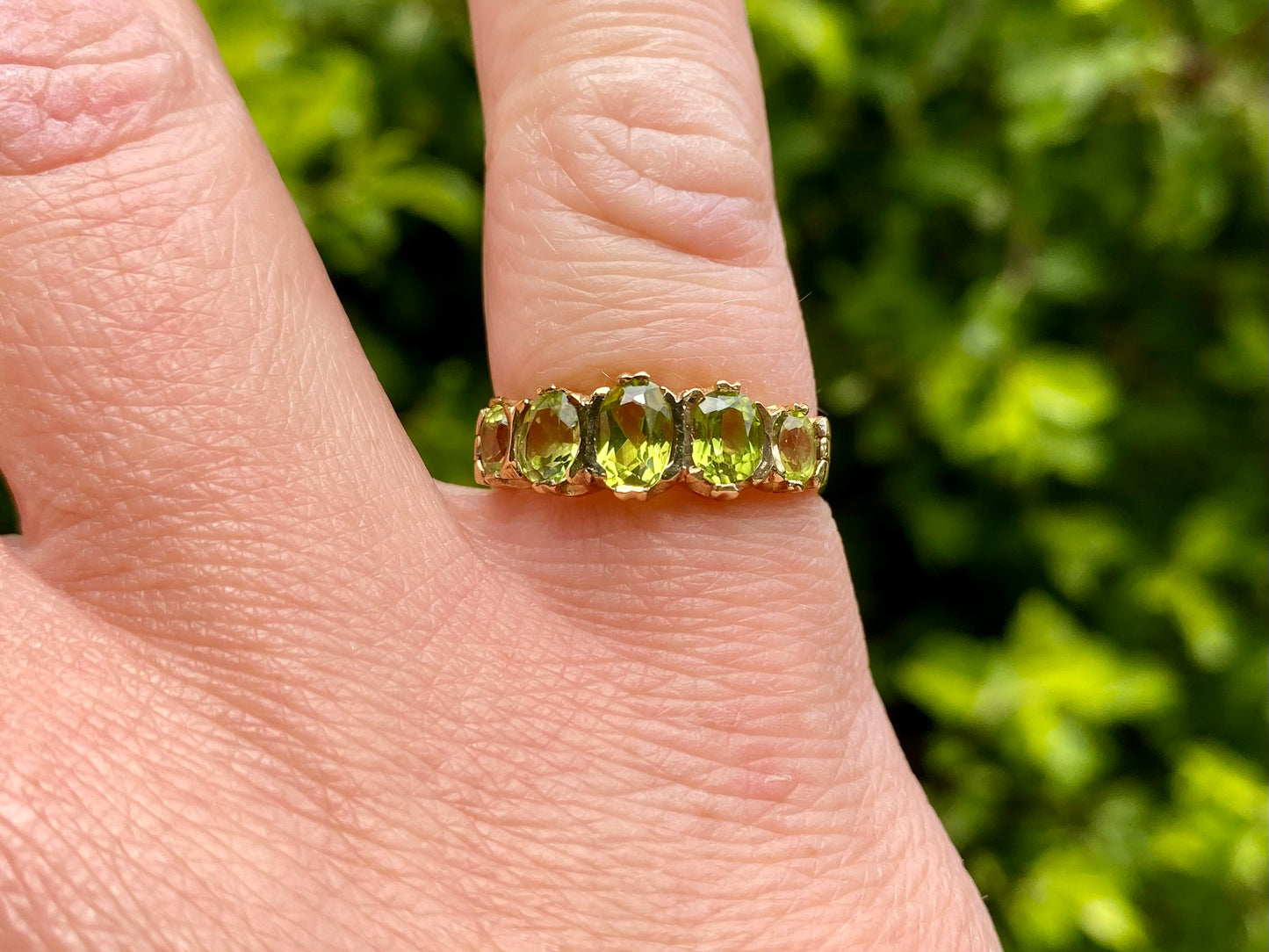 Vintage 9ct Gold Peridot Ring