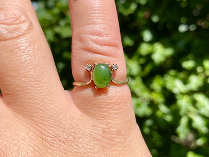 Vintage 9ct Gold Jade & Diamond Ring