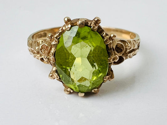 Vintage 9ct Gold Peridot Ring