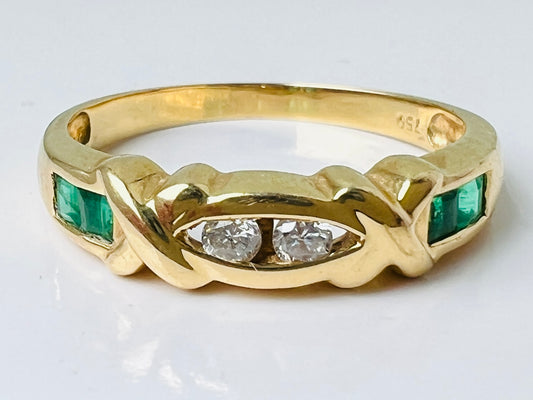 18ct Gold Emerald & Diamond Ring