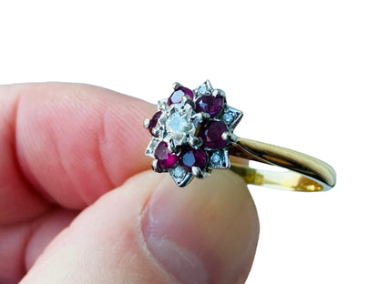 Vintage 18ct Gold Ruby & Diamond Ring