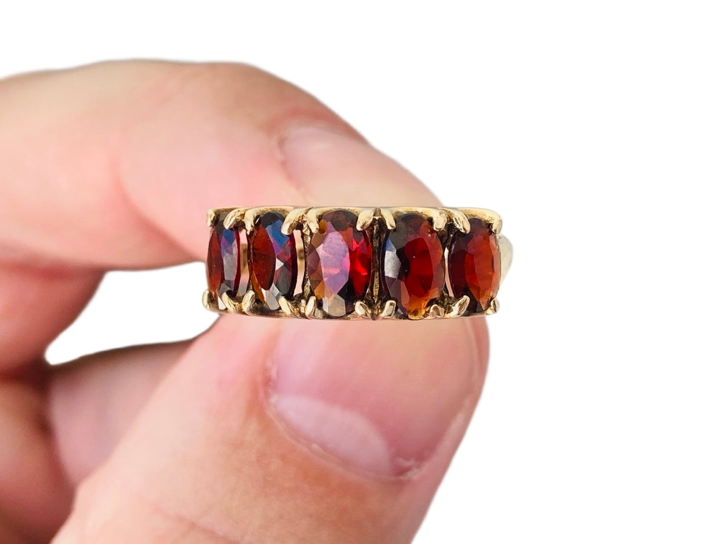 Vintage 9ct Gold Garnet Ring