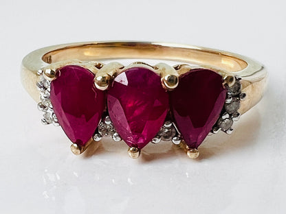 9ct Gold Ruby & Diamond Ring