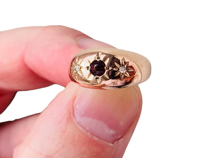 Antique 9ct Gold Garnet & Diamond Ring