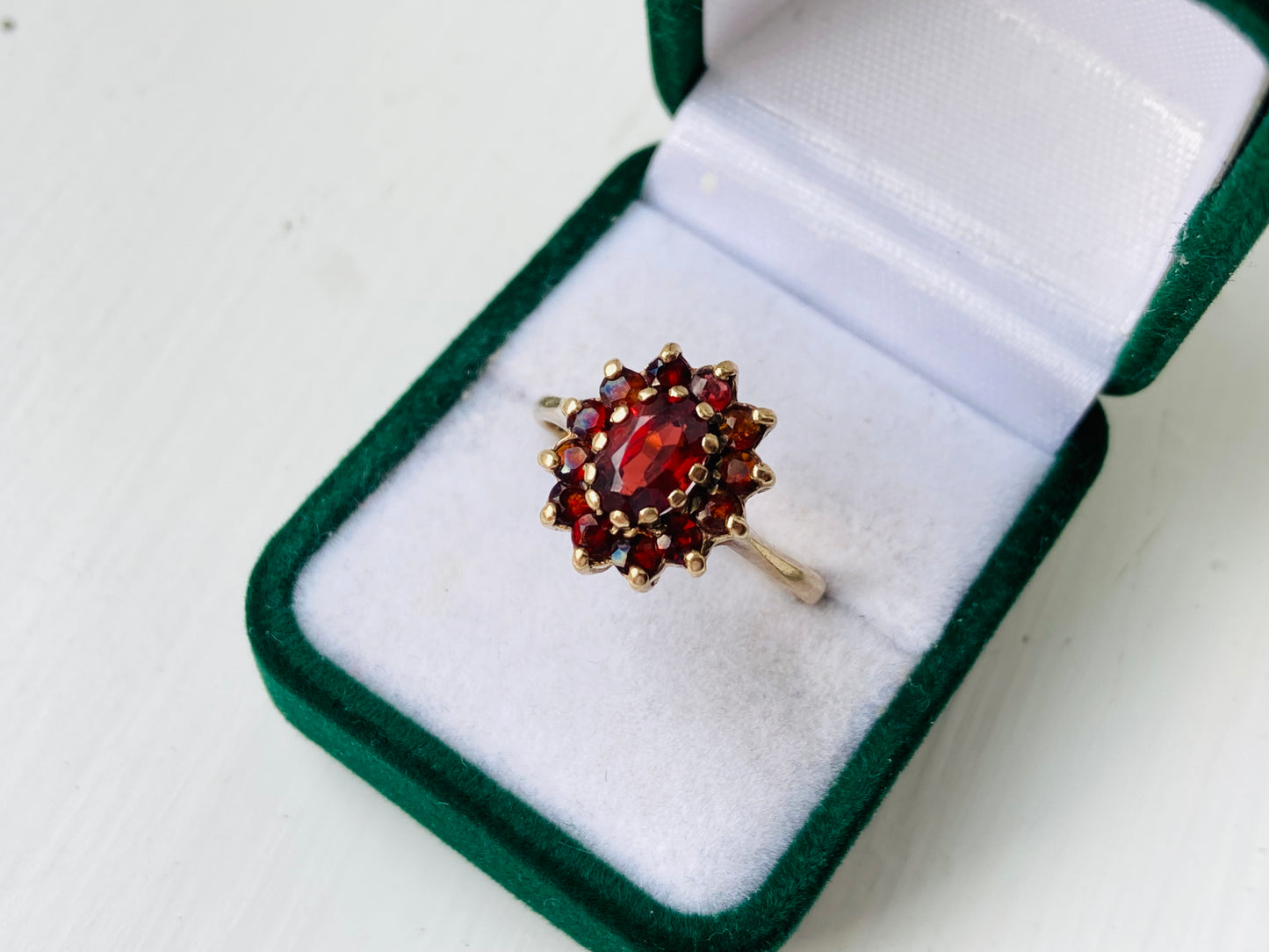 Vintage 9ct Gold Garnet Ring