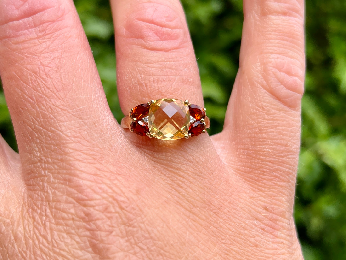 9ct Gold Citrine & Garnet Ring