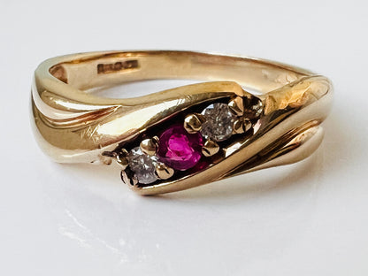 9ct Gold Ruby & Diamond Ring
