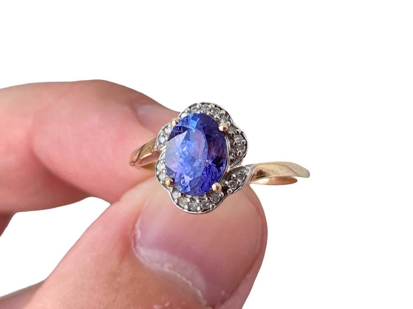 9ct Gold Tanzanite & Diamond Ring