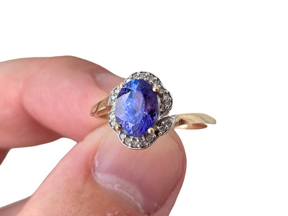 9ct Gold Tanzanite & Diamond Ring