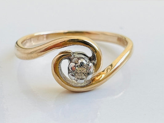 Vintage 9ct Gold Diamond Ring