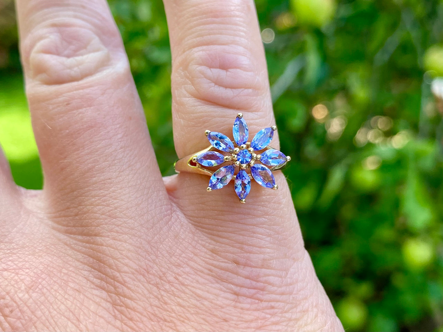 9ct Gold Tanzanite Ring