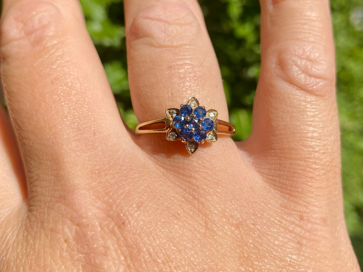 9ct Gold Sapphire & Diamond Ring