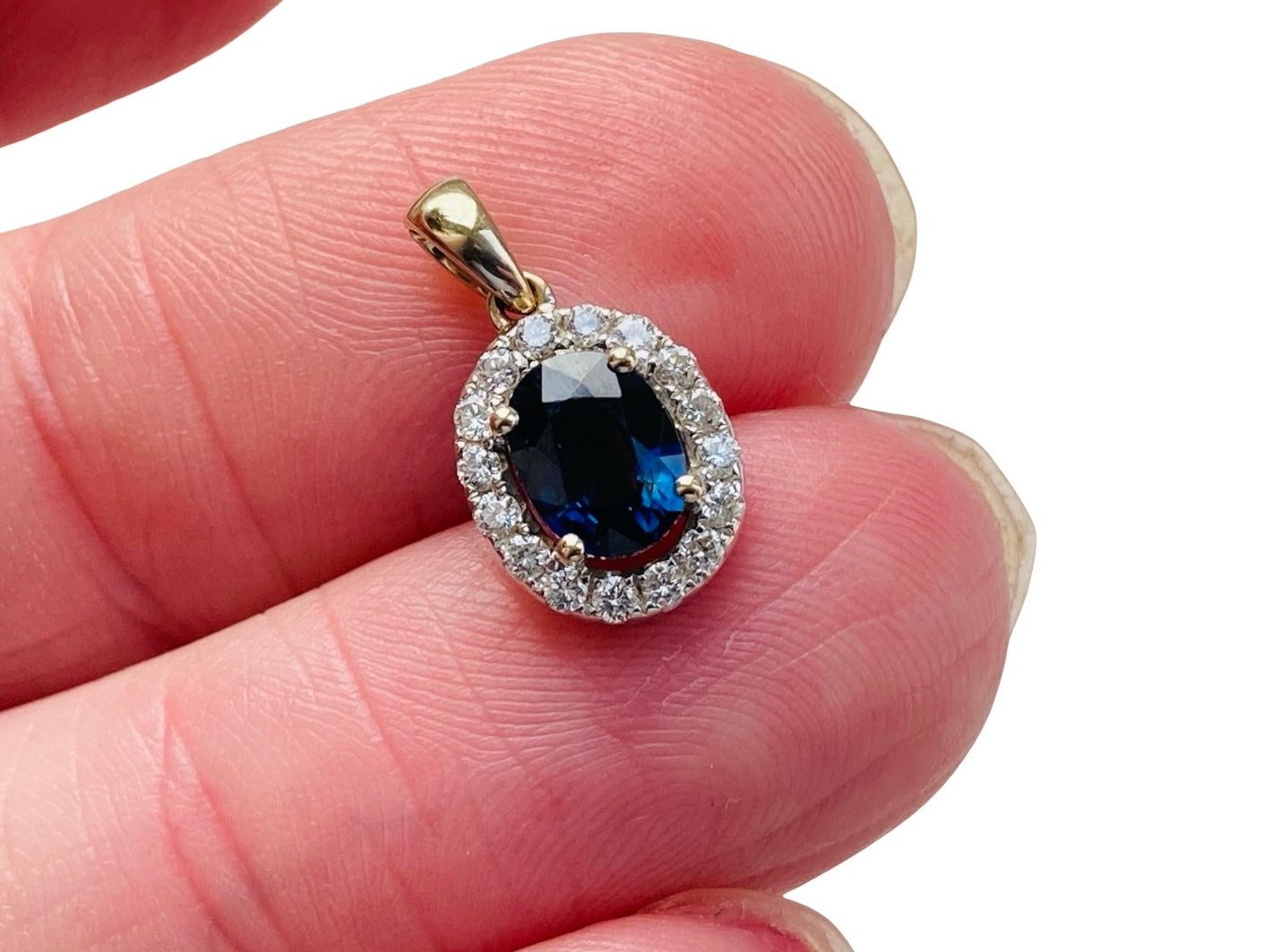 18ct Gold Sapphire & Diamond Pendant