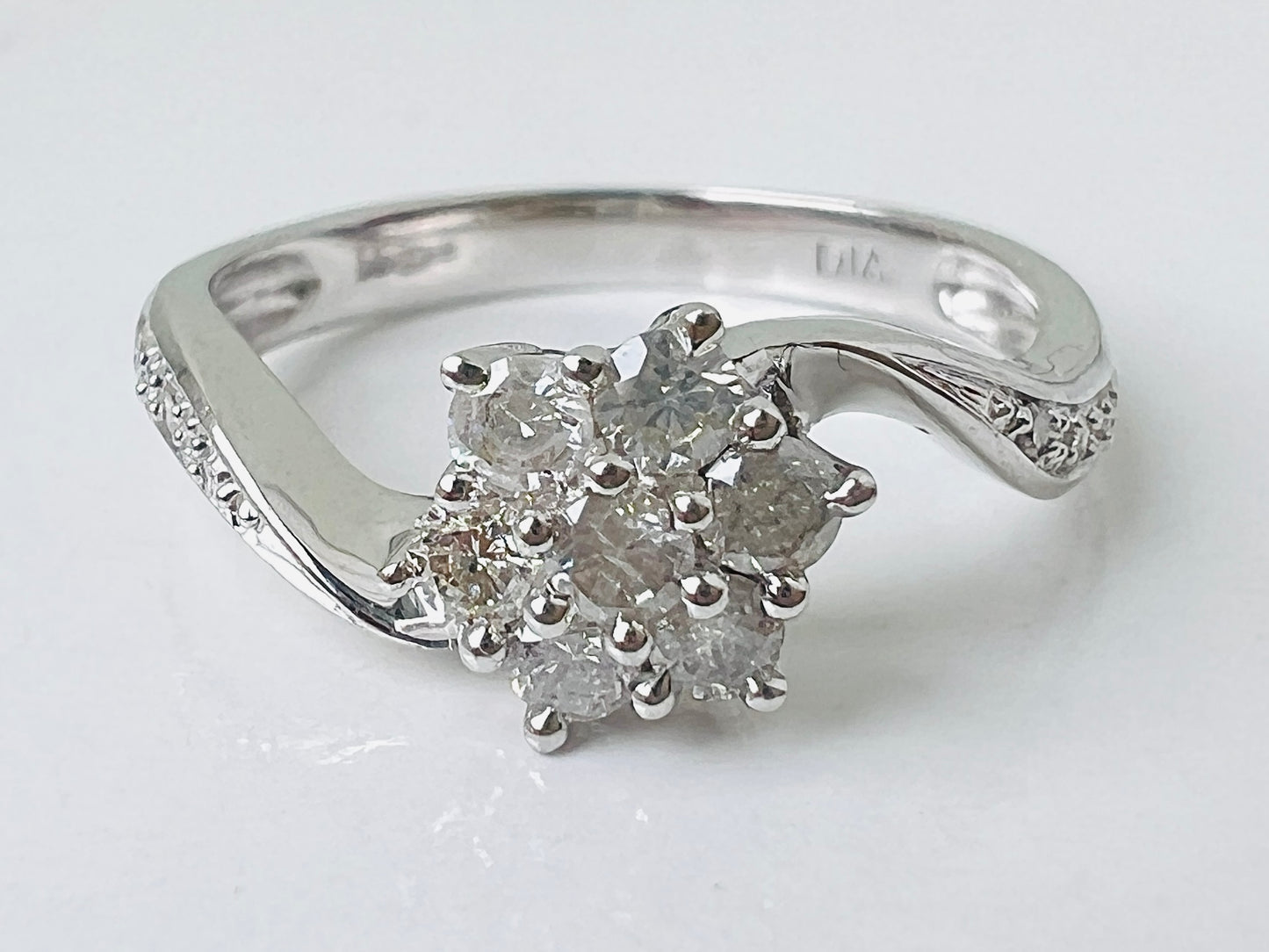 9ct Gold Diamond Ring