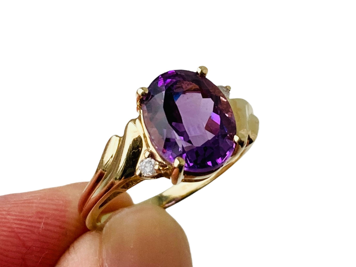 9ct Gold Amethyst & Diamond Ring