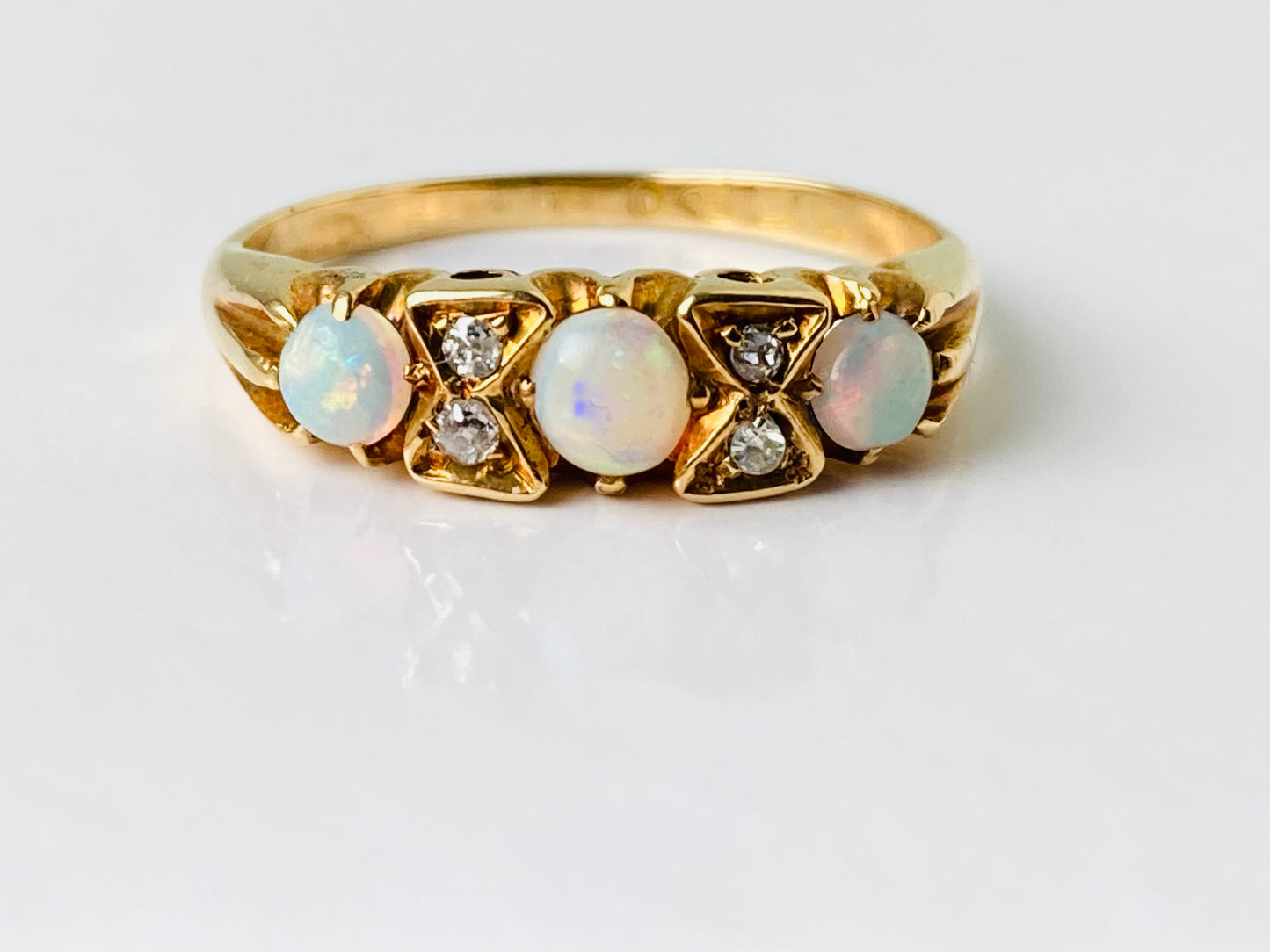 Antique Victorian 18ct Gold Opal & Diamond Ring