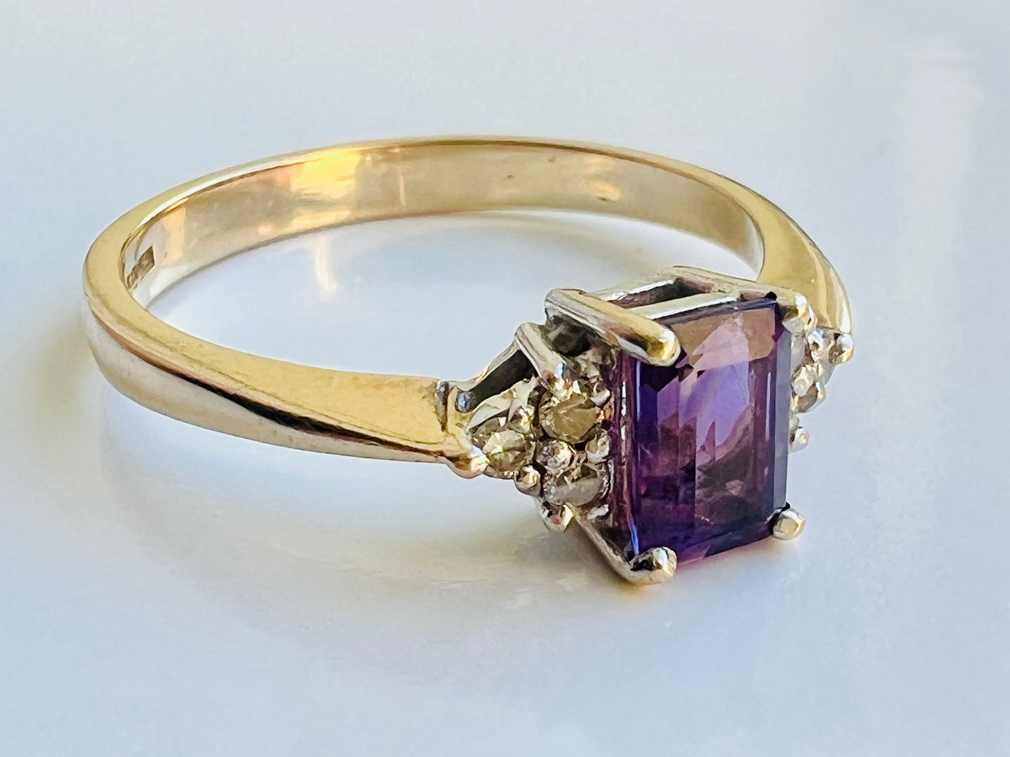 9ct Gold Amethyst & Diamond Ring