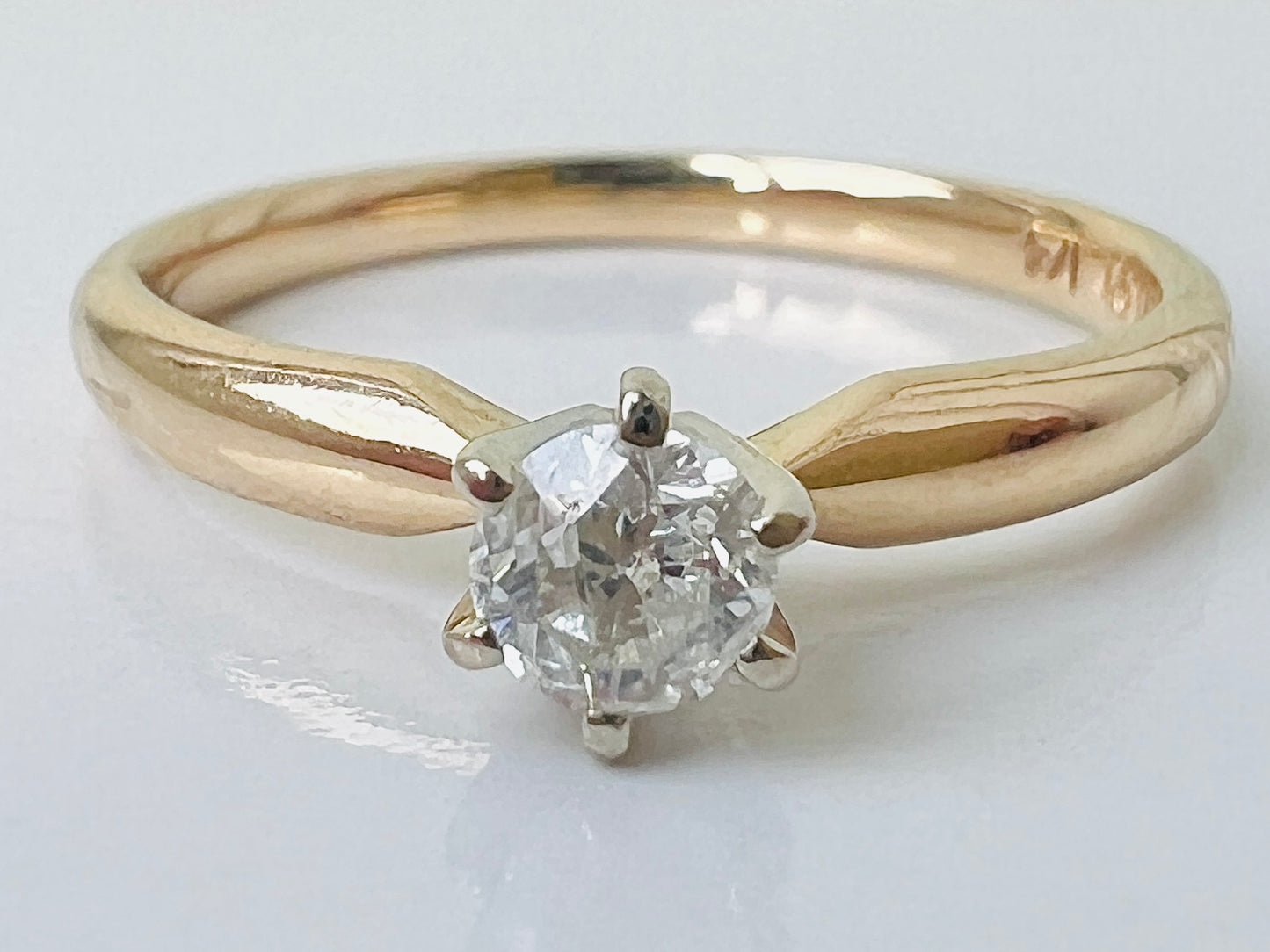 Vintage 14ct Gold Diamond Solitaire Ring
