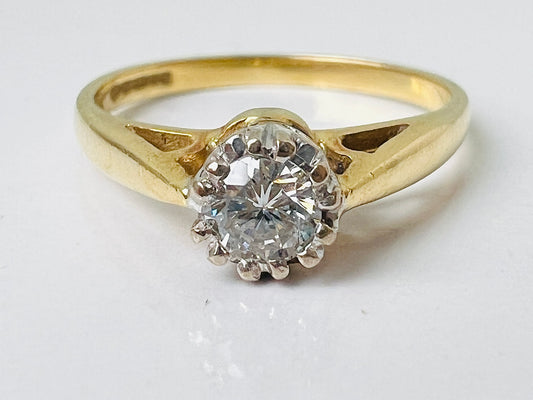 18ct Gold Diamond Solitaire Ring