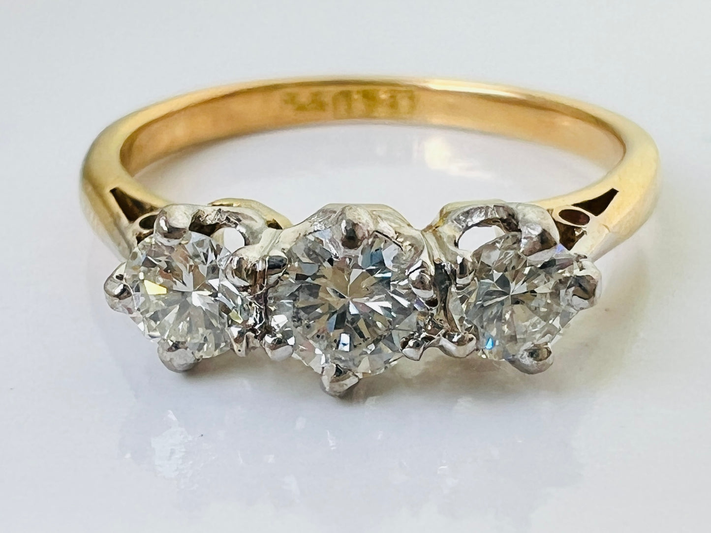 Vintage 18ct Gold Three-Stone Diamond Ring