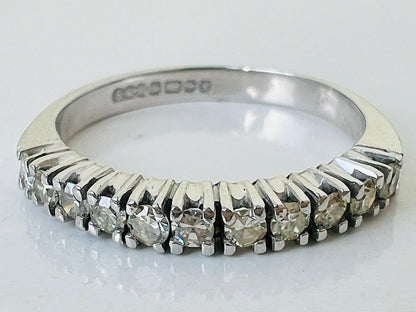 Vintage 18ct Gold Eleven-Stone Diamond Ring