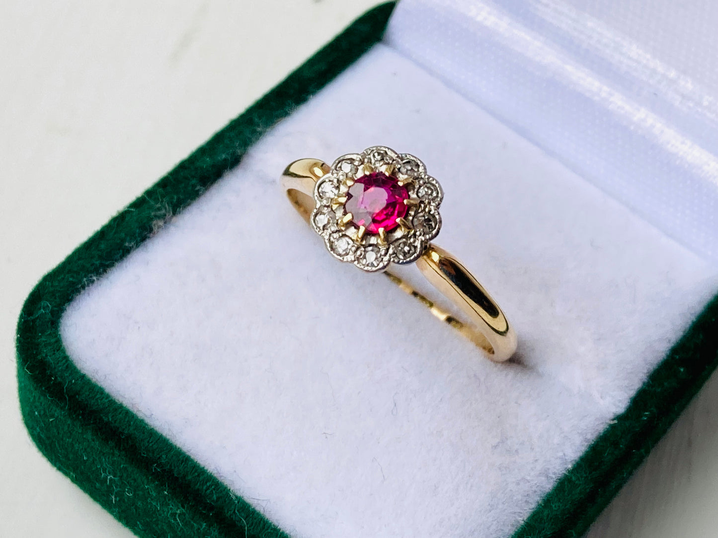 Antique 18ct Gold Ruby & Diamond Daisy Ring