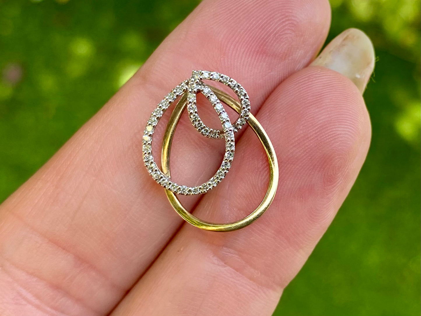 9ct Gold Diamond Pendant
