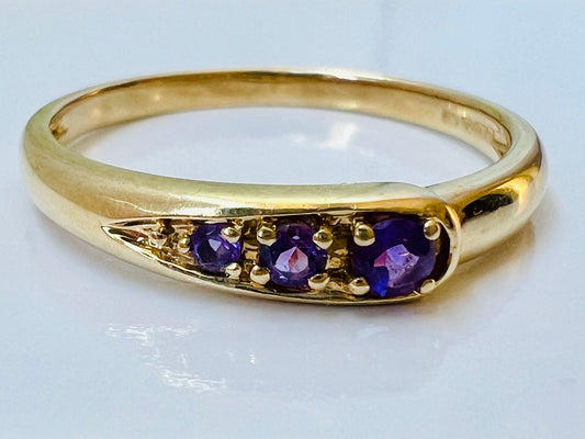 9ct Gold Amethyst Ring