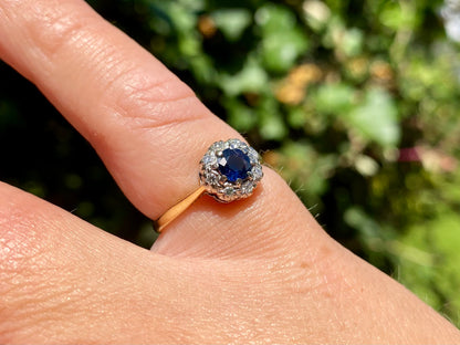 Vintage 18ct Gold Sapphire & Diamond Ring