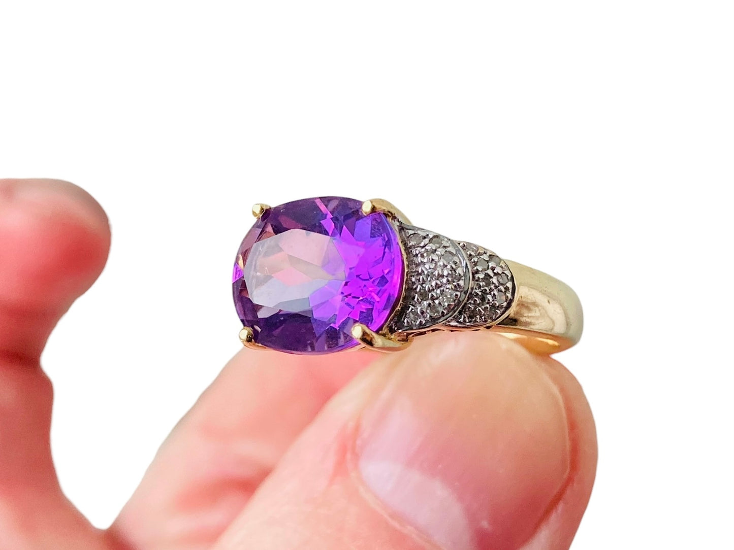 9ct Gold Amethyst & Diamond Ring