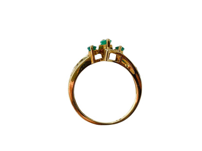 10ct Gold Emerald & Diamond Ring