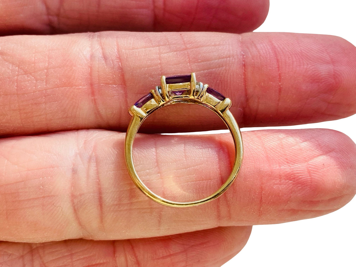9ct Gold Amethyst & Diamond Ring