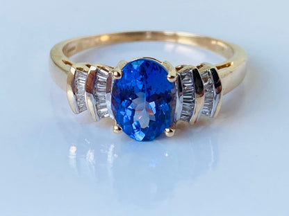 9ct Gold Tanzanite & Diamond Ring