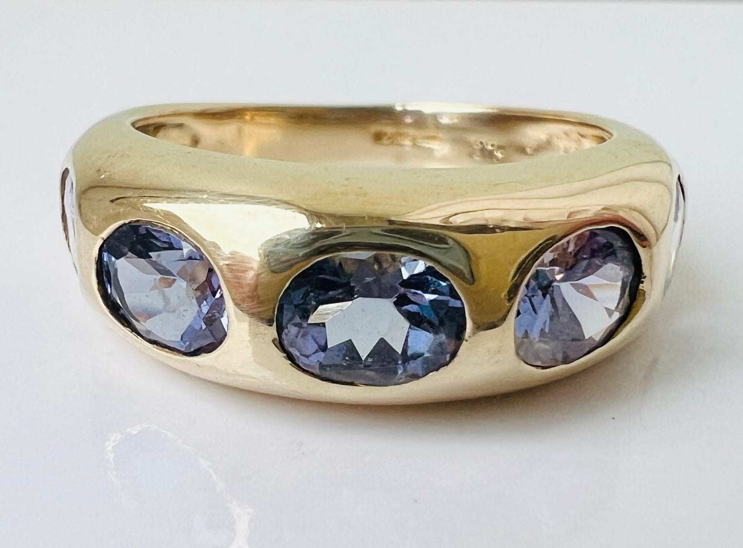 9ct Gold Iolite Ring