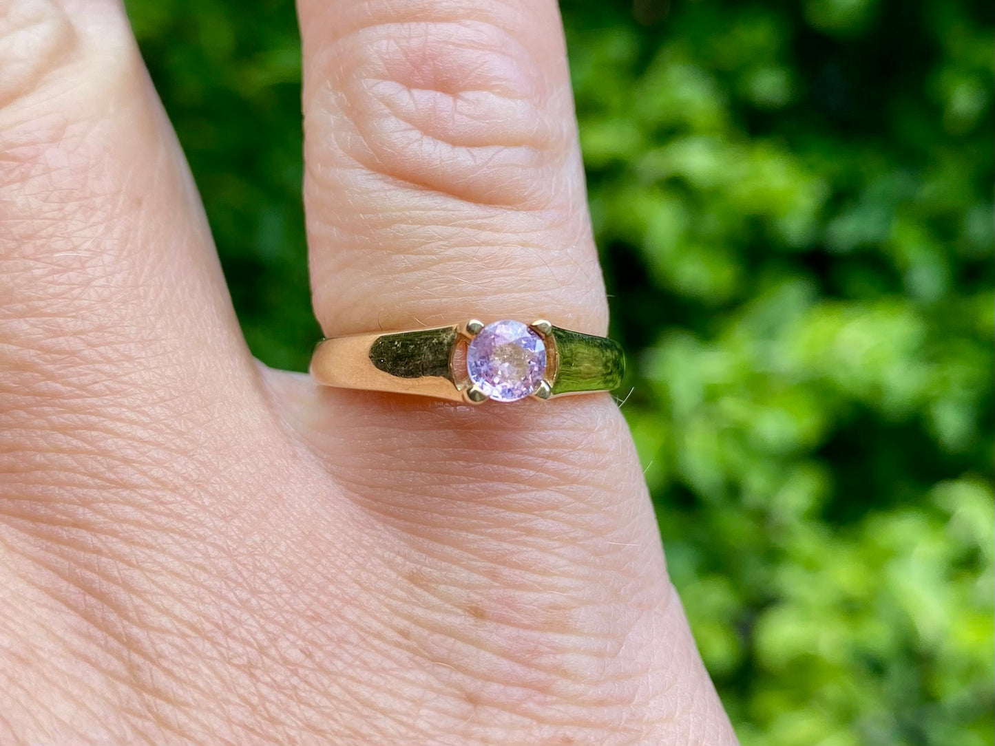9ct Gold Pink Sapphire Ring
