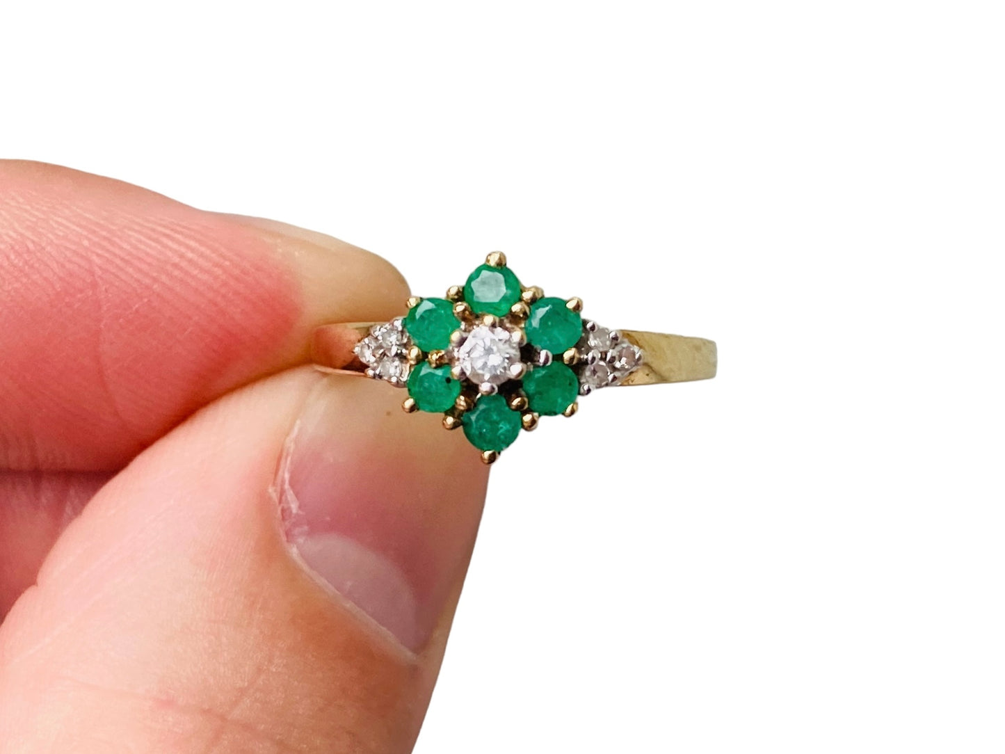 9ct Gold Emerald & Diamond Ring