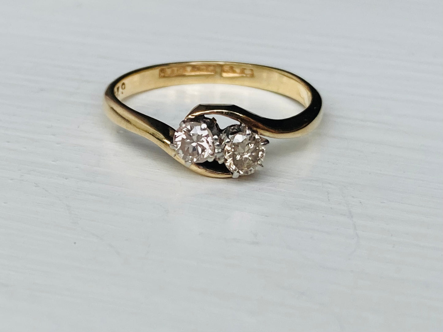 Vintage 9ct Gold Toi et Moi Diamond Ring