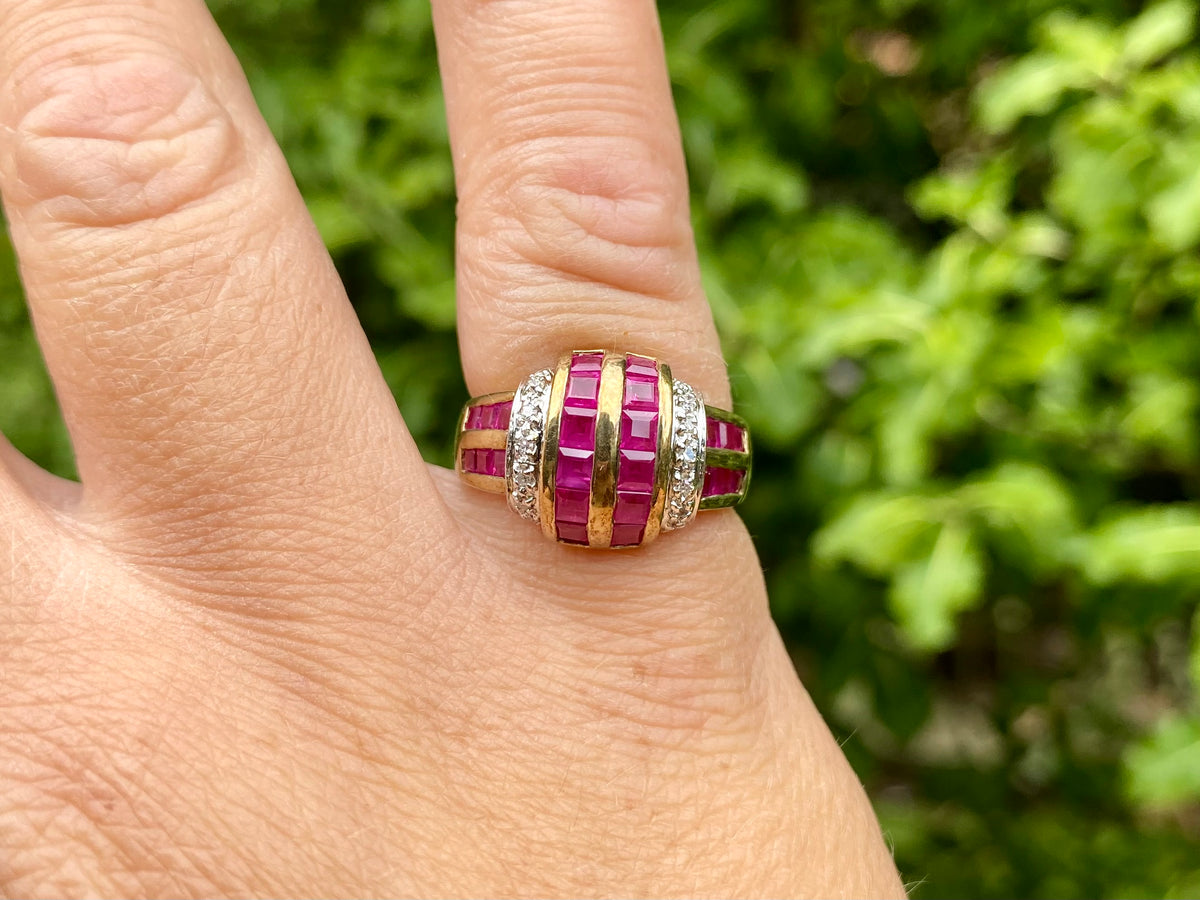 9ct Gold Ruby & Diamond Ring
