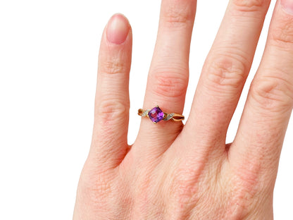 9ct Gold Amethyst & Diamond Ring