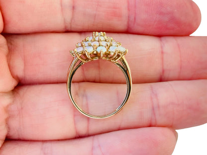 9ct Gold Opal Ring