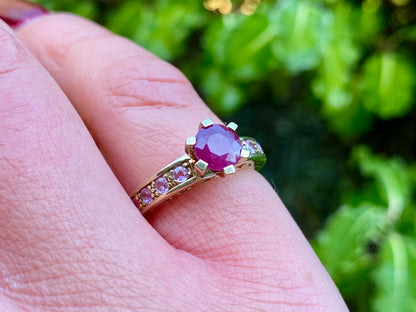 9ct Gold Synthetic Pink Sapphire Ring