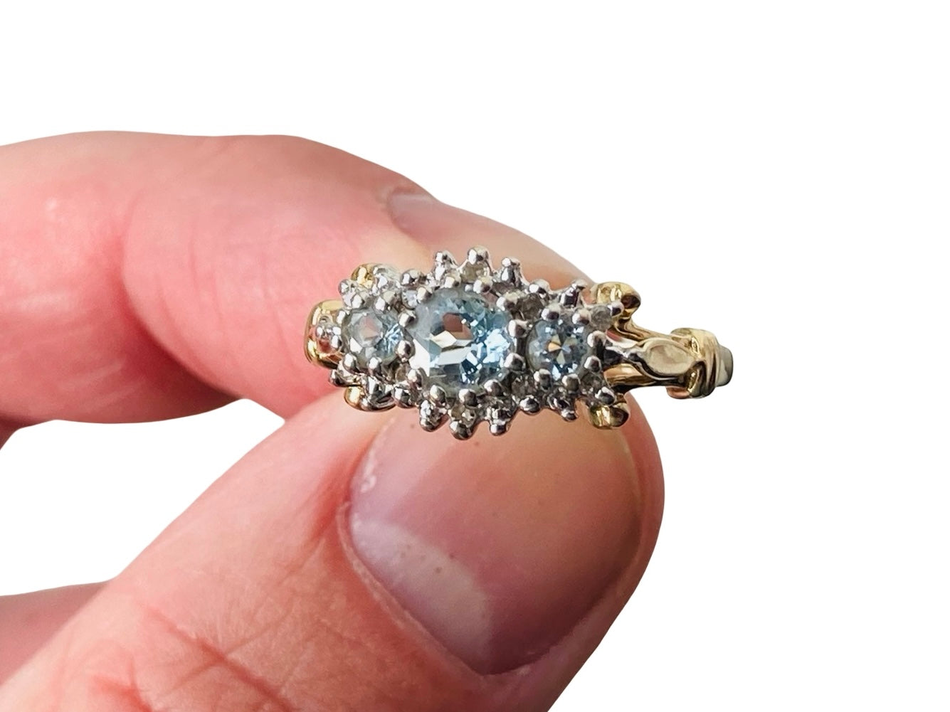 9ct Gold Aquamarine & Diamond Ring