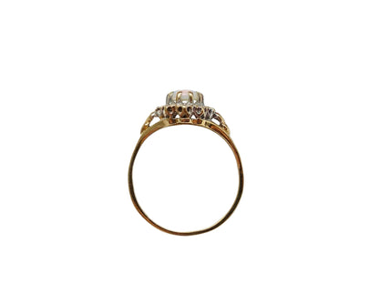 Vintage 9ct Gold Opal & Diamond Ring