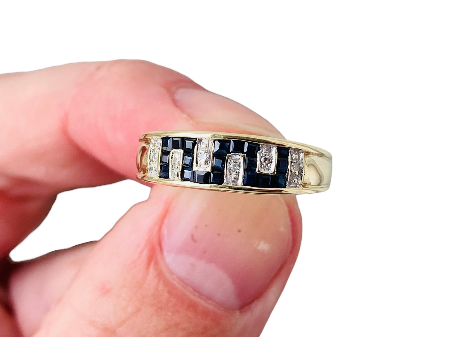 9ct Gold Sapphire & Diamond Ring