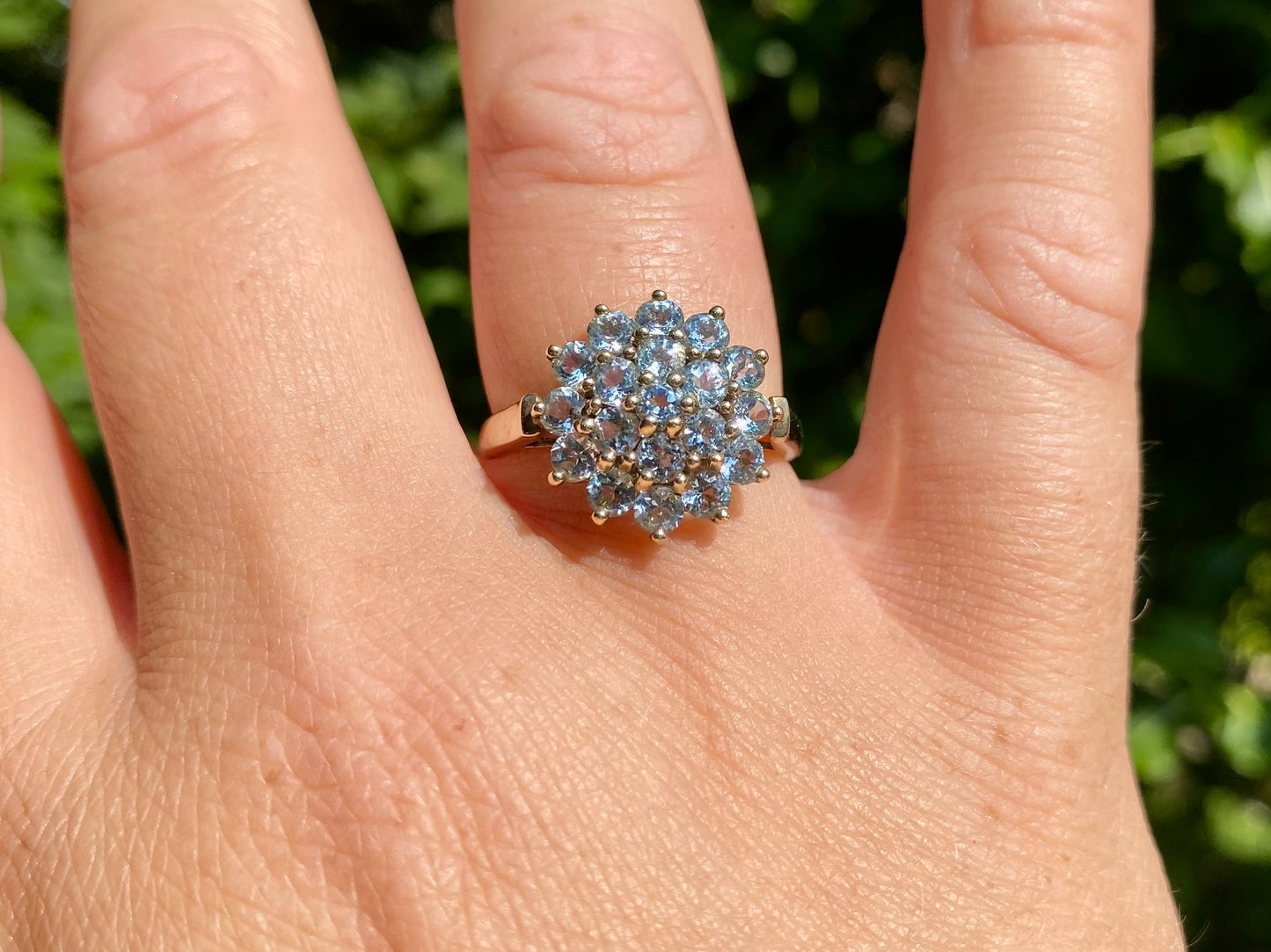 9ct Gold Aquamarine Cluster Ring