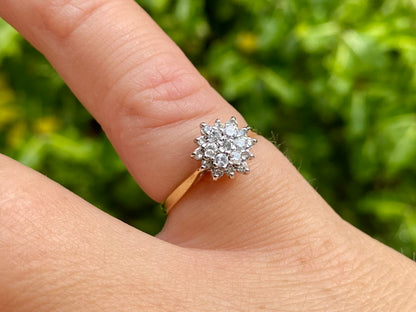 Vintage 9ct Gold Diamond Ring