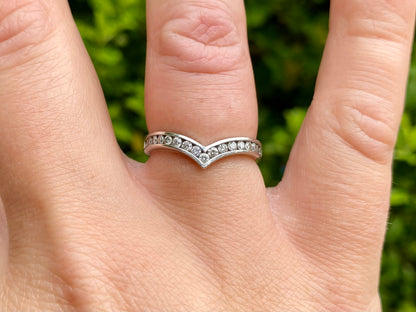 18ct Gold Diamond Wishbone/Chevron Ring