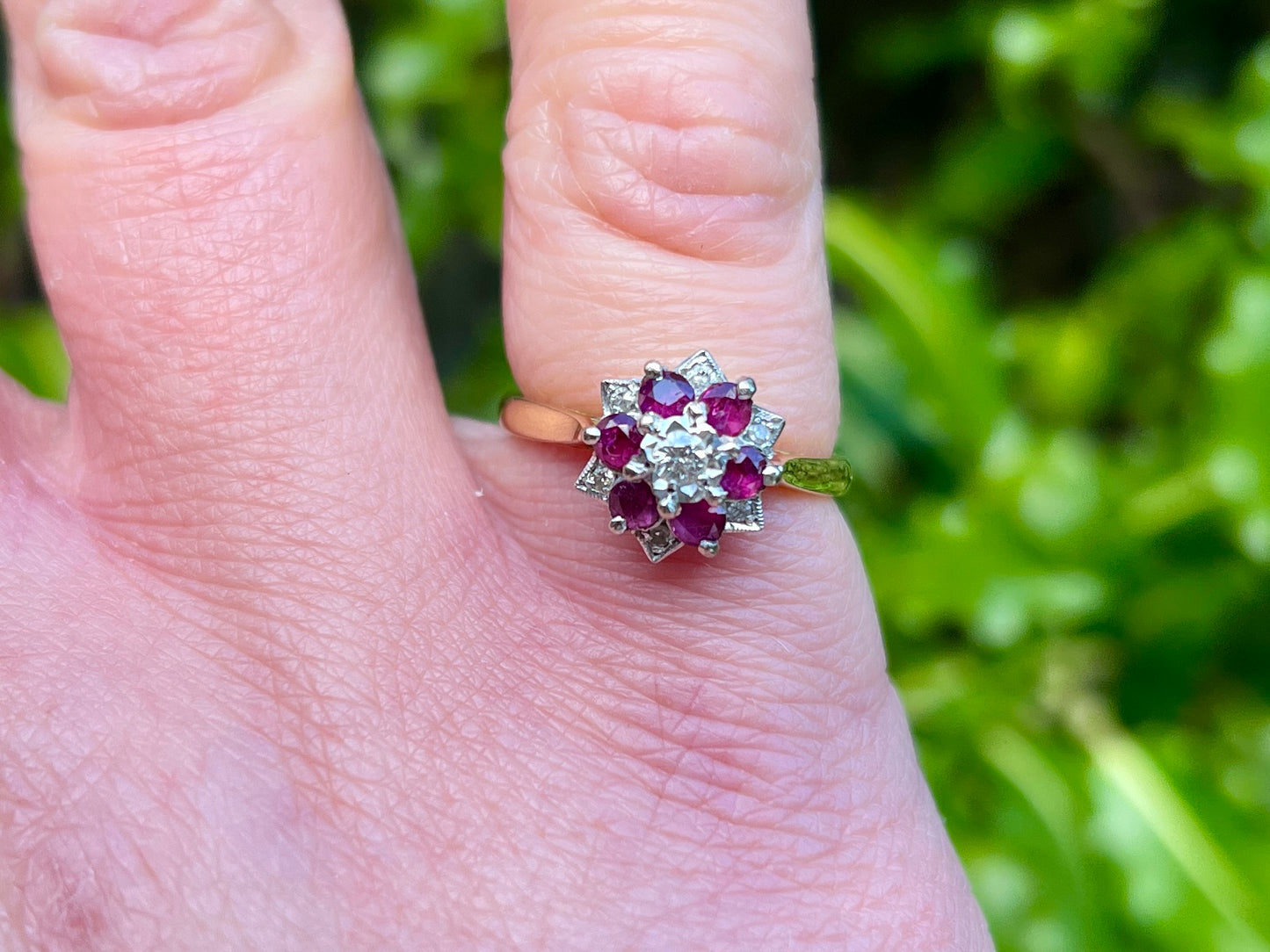 Vintage 18ct Gold Ruby & Diamond Ring