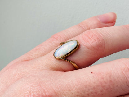 Vintage 9ct Gold Opal Ring